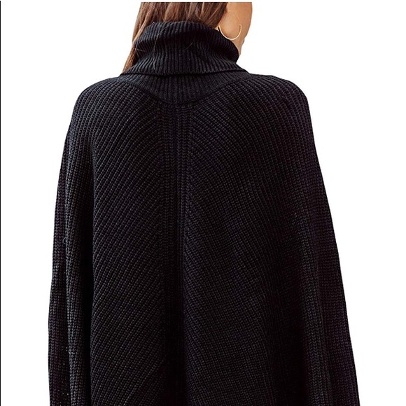 ❤️ Stay Classy in this Casual Pullover❤️ - Picture 4 of 6